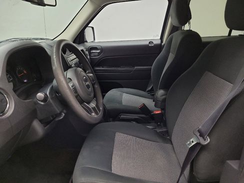 Used 2017 Jeep Patriot Sport w/ Power Value Group FWD image 17