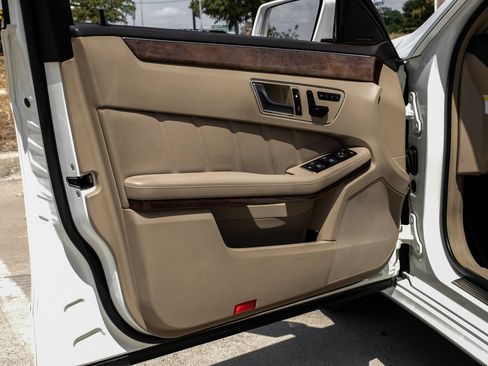 Used 2012 Mercedes-Benz E 350 Sedan image 38