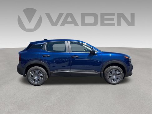 New 2026 Nissan Kicks S FWD image 7