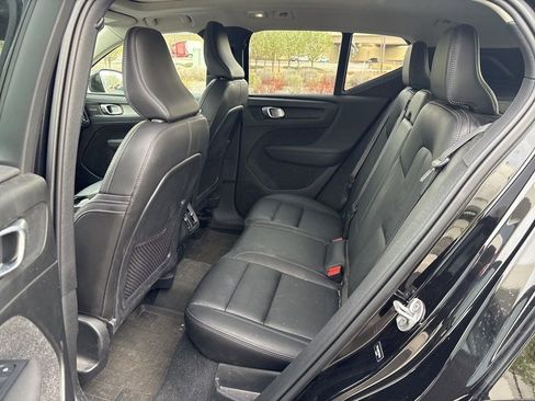 Used 2023 Volvo XC40 B5 Ultimate w/ Protection Package Premier image 11