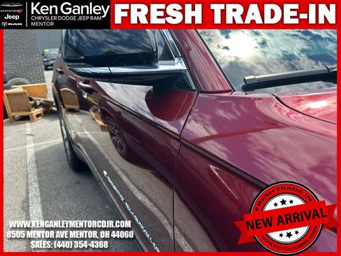 Certified 2021 Jeep Grand Cherokee L Limited AWD/4WD image 12
