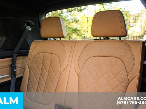 Used 2023 BMW X7 xDrive40i w/ M Sport Package image 19