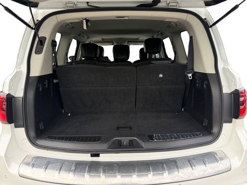 Used 2024 INFINITI QX80 Luxe image 9