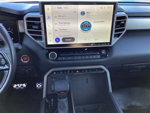 Used 2024 Toyota Tundra Limited image 11