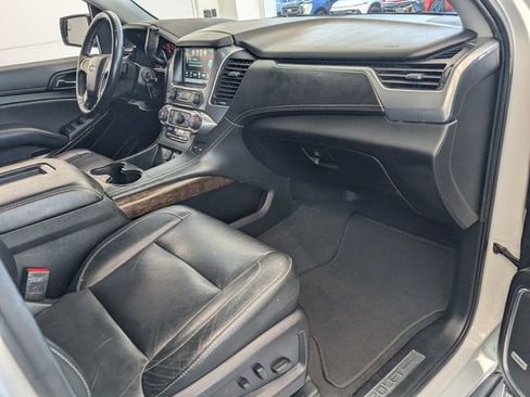 Used 2020 Chevrolet Tahoe LT w/ RST Edition image 15