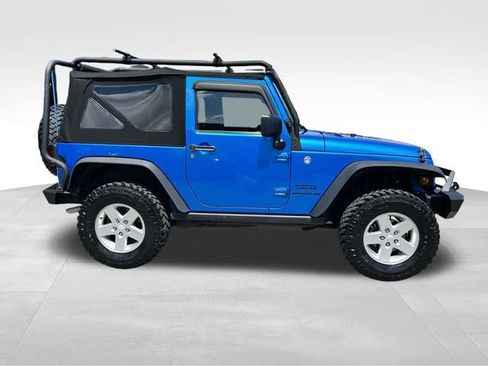 Used 2015 Jeep Wrangler Sport AWD/4WD image 2