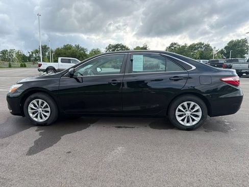 Used 2017 Toyota Camry LE FWD image 11