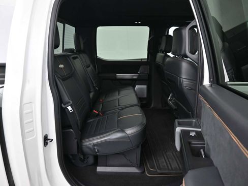 Used 2024 Ford F250 Platinum AWD/4WD image 11
