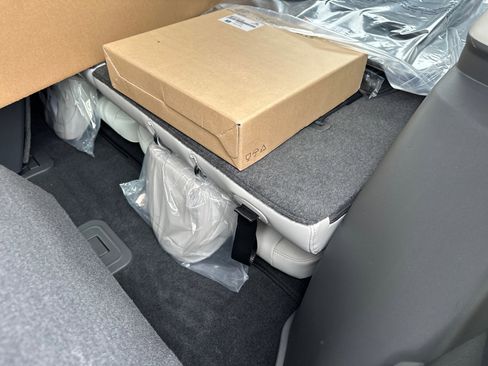 New 2025 Hyundai Santa Fe Calligraphy image 17