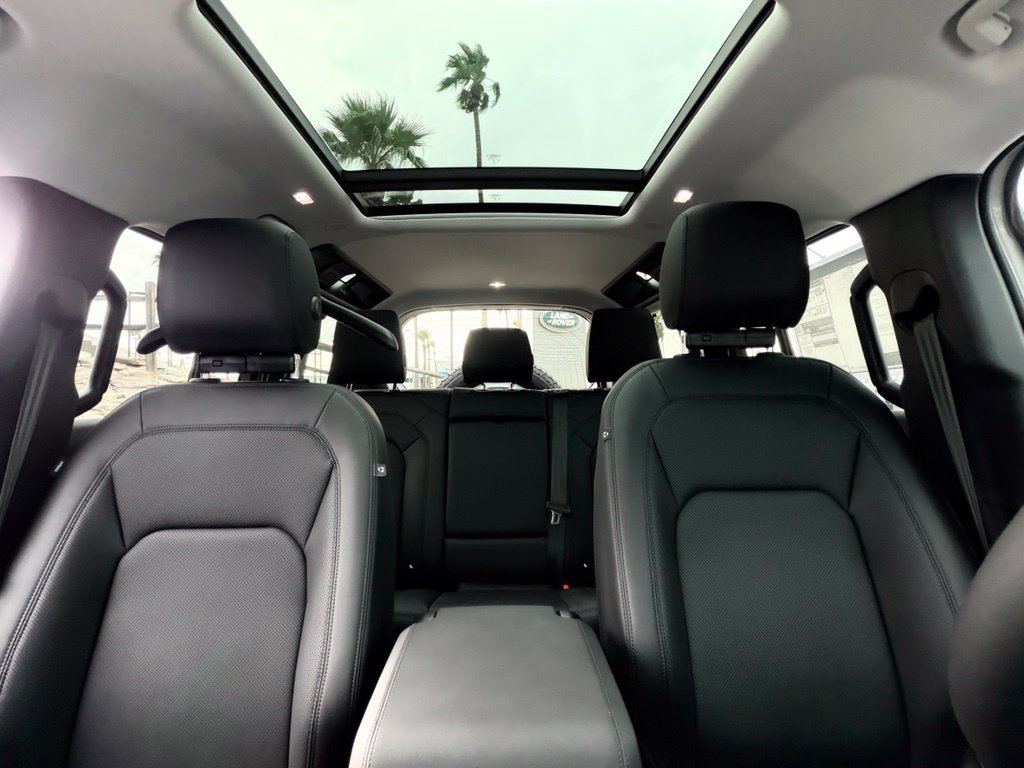 New 2026 Land Rover Defender 110 S AWD/4WD image 7