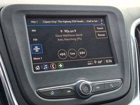 Used 2024 Chevrolet Equinox LT image 3