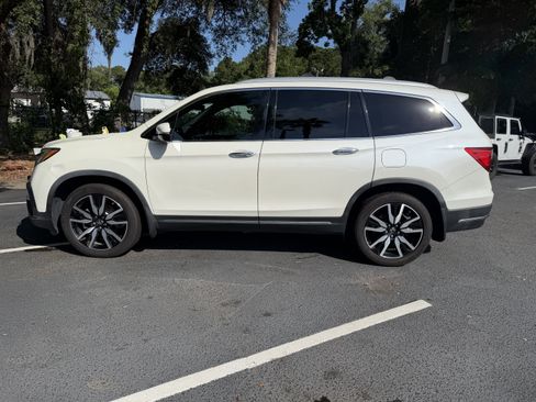 Used 2019 Honda Pilot Touring image 6