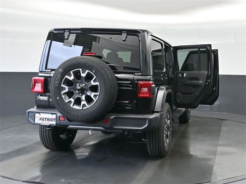 New 2025 Jeep Wrangler Sahara image 37