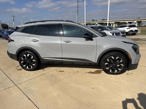 Used 2024 Kia Sportage X-Line w/ X-Line Premium Package image 13