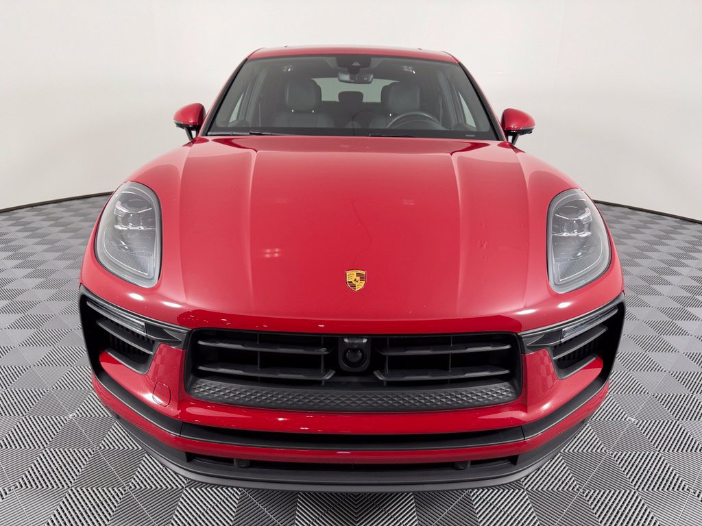 Certified 2024 Porsche Macan S AWD/4WD image 9