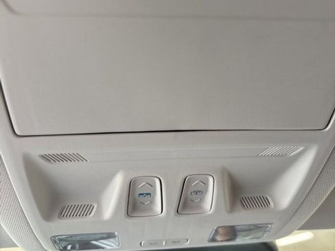 New 2024 Ford Escape SE w/ PHEV Premium Package image 18