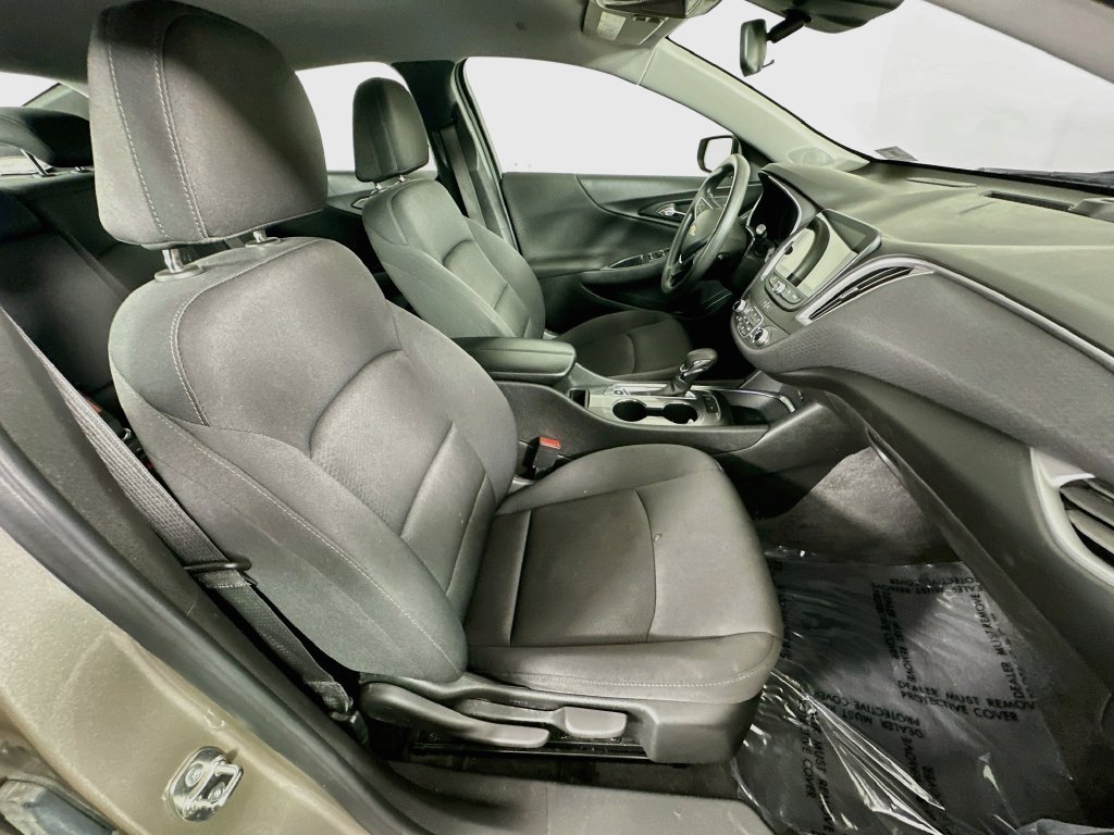 Used 2024 Chevrolet Malibu LT FWD image 35