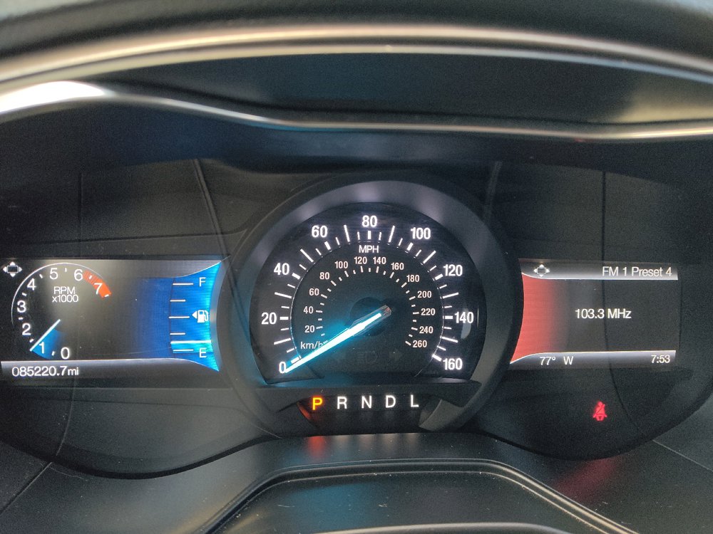 Used 2020 Ford Fusion SE FWD image 23