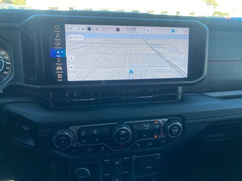 Used 2024 Jeep Wrangler Unlimited Rubicon 392 image 15