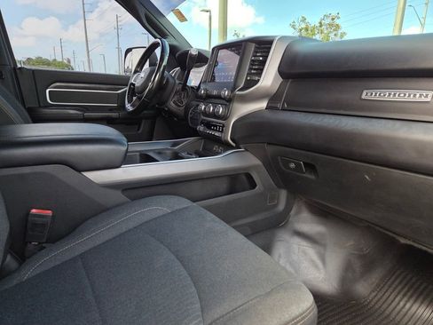 Used 2021 RAM 2500 Big Horn w/ Level 1 Equipment Group AWD/4WD image 9
