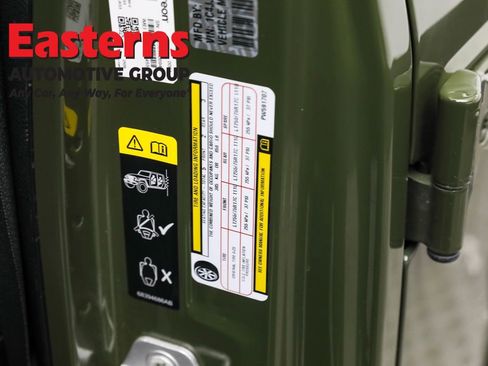 Used 2023 Jeep Wrangler Unlimited w/ Cold Weather Group image 32