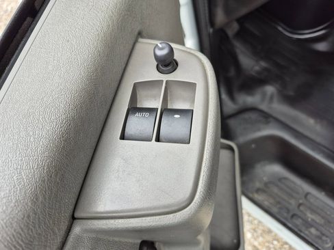 Used 2022 Chevrolet Express 2500 Extended w/ Driver Convenience Package image 11