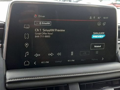 Used 2023 GMC Yukon SLT image 16