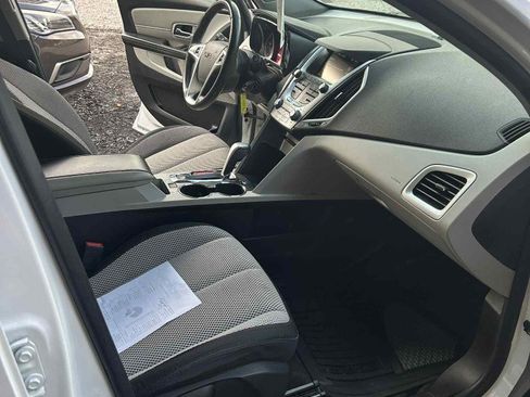 Used 2015 GMC Terrain SLE w/ Cargo Package image 11