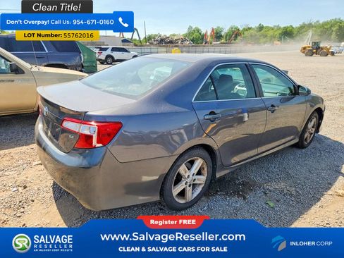 Used 2012 Toyota Camry SE FWD image 4