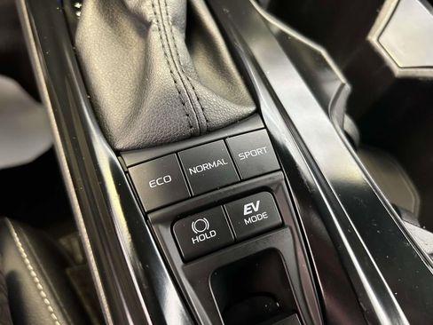 Certified 2025 Toyota Camry SE FWD image 22