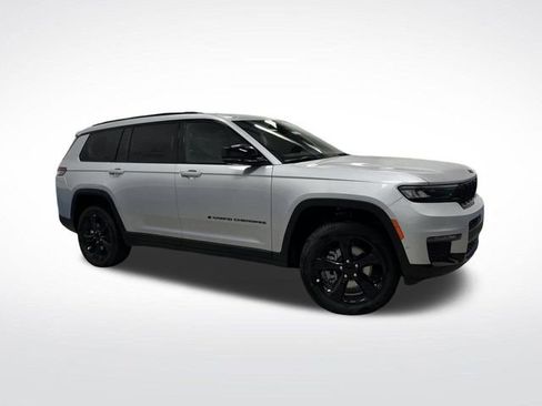 New 2025 Jeep Grand Cherokee L Limited w/ Luxury Tech Group II image 43