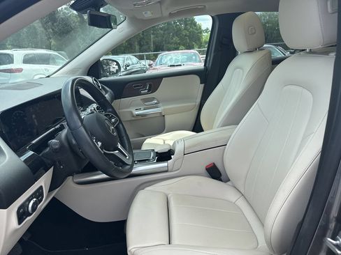 Used 2023 Mercedes-Benz GLA 250 4MATIC image 7
