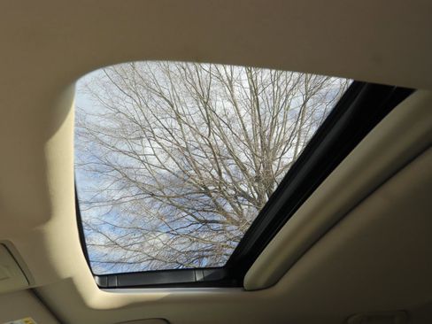 Used 2017 Acura MDX Sport Hybrid w/ Advance Pkg image 25