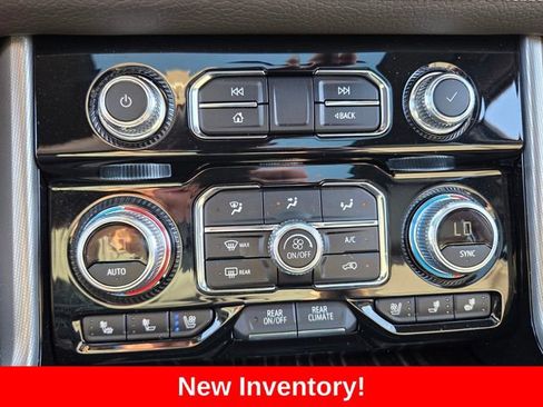 Used 2024 GMC Yukon Denali image 27