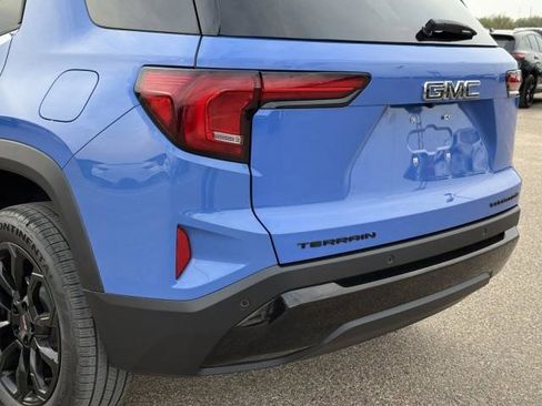 New 2026 GMC Terrain Elevation w/ Black Edition image 15