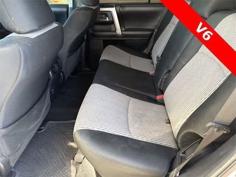 Used 2014 Toyota 4Runner image 5