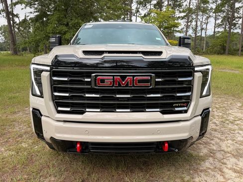 New 2026 GMC Sierra 2500 AT4 w/ AT4 Premium Plus Package AWD/4WD image 13