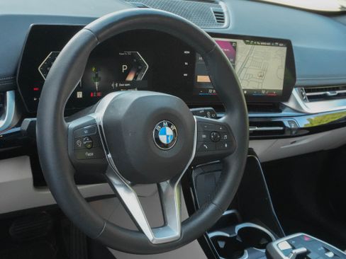 Used 2024 BMW X1 xDrive28i w/ Convenience Package AWD/4WD image 7