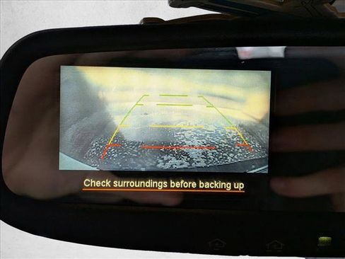 Used 2011 Subaru Outback 2.5i Limited w/ PWR Moonroof Pkg image 11