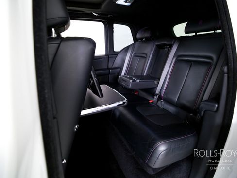 Used 2019 Rolls-Royce Cullinan image 18