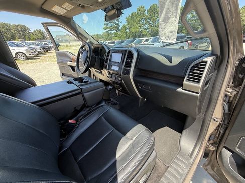 Used 2018 Ford F150 Lariat AWD/4WD image 14