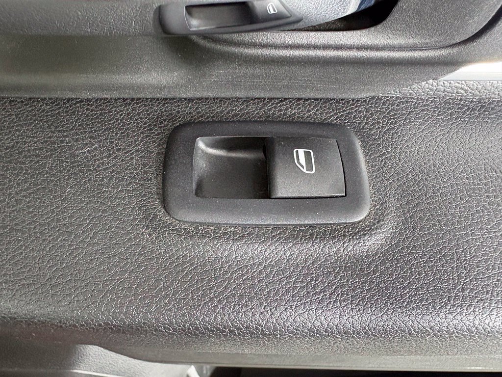 Used 2022 RAM 1500 Warlock AWD/4WD image 44