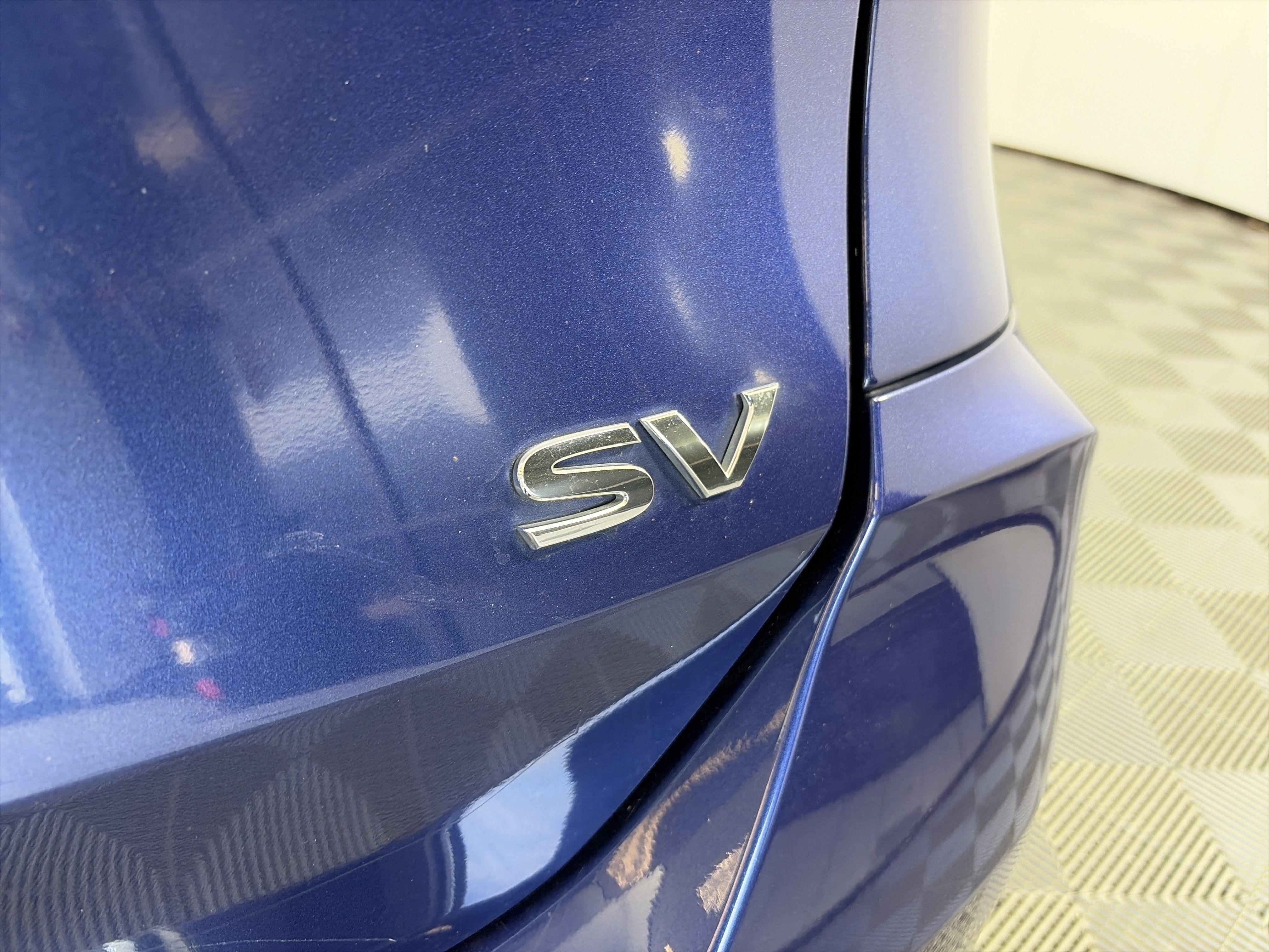 Used 2018 Nissan Rogue SV FWD image 17