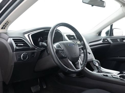 Used 2013 Ford Fusion SE FWD image 25