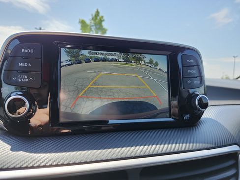 Used 2021 Hyundai Tucson SE AWD/4WD image 2
