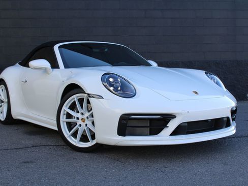 Used 2024 Porsche 911 Carrera image 7