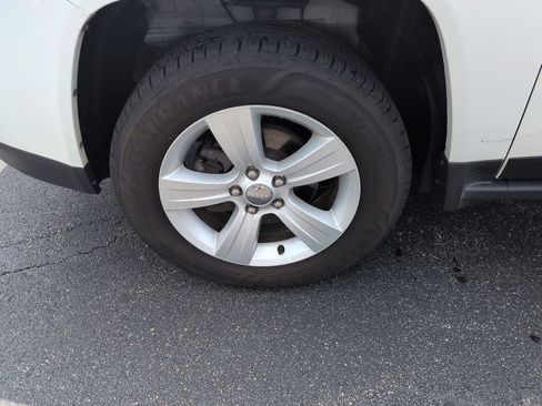 Used 2016 Jeep Compass Latitude AWD/4WD image 25