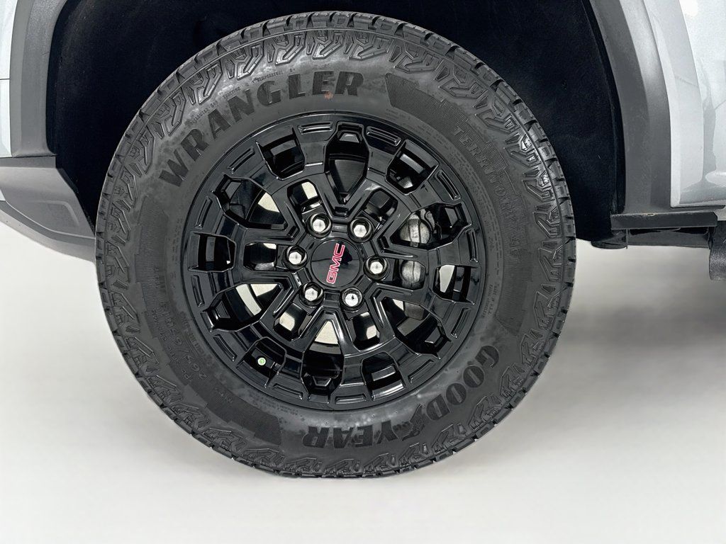 Used 2026 GMC Canyon Elevation w/ Convenience Package RWD image 30