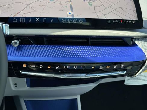 New 2025 Cadillac Optiq Luxury 1 image 22