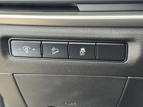 Used 2023 Kia Telluride S image 28